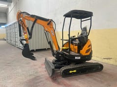 Vicsec VC30C mini excavator, side view