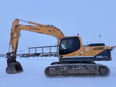 2011 Hyundai R210LC-9 crawler excavator side view