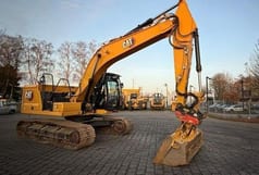 2020 Caterpillar 320-07C crawler excavator, side view 2020 Caterpillar 320-07C crawler excavator, side view