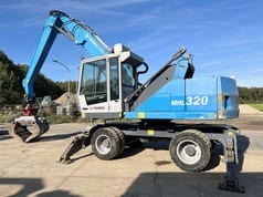 2016 Terex MHL320 material handler side view