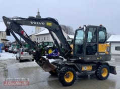 2016 Volvo EW60E wheel excavator side view 2016 Volvo EW60E wheel excavator side view