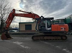 2008 Hitachi Zaxis 250LC crawler excavator, side view 2008 Hitachi Zaxis 250LC crawler excavator, side view