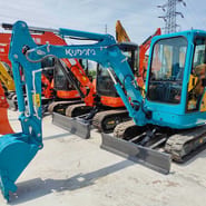 2023 Kubota U25 mini excavator, front three-quarter view 2023 Kubota U25 mini excavator, front three-quarter view
