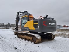 2016 Volvo EC220E crawler excavator, rear three-quarter view 2016 Volvo EC220E crawler excavator, rear three-quarter view