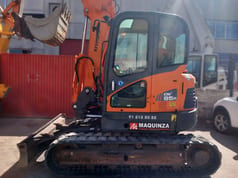 2017 Doosan DX85R-3 mini excavator side view 2017 Doosan DX85R-3 mini excavator side view