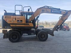 2020 Hyundai HW140 wheel excavator, side profile view