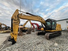 2020 Caterpillar 323-07 crawler excavator, side view 2020 Caterpillar 323-07 crawler excavator, side view