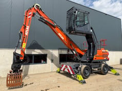 2023 Atlas 200MH material handler, side view 2023 Atlas 200MH material handler, side view