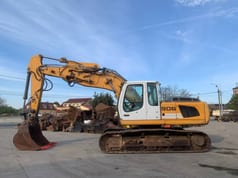 2012 Liebherr R906C LC LITRONIC crawler excavator, side view