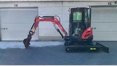 2026 DMPRO DM25J mini excavator, side view 2026 DMPRO DM25J mini excavator, side view