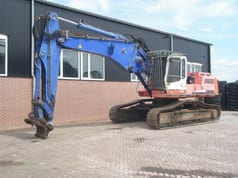 2005 Liebherr R944B HDV crawler excavator, side profile view 2005 Liebherr R944B HDV crawler excavator, side profile view