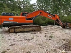2022 Doosan DX340LC-9C crawler excavator, side view 2022 Doosan DX340LC-9C crawler excavator, side view