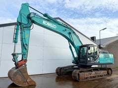 2019 Kobelco SK350LC-10E crawler excavator side view