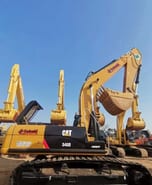 Caterpillar 340D crawler excavator, side profile view Caterpillar 340D crawler excavator, side profile view