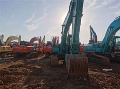 2020 Kobelco SK200 LC crawler excavator, front view
