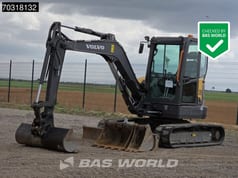 2021 Volvo ECR50F mini excavator, side view 2021 Volvo ECR50F mini excavator, side view