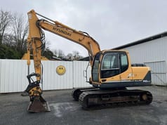 2010 Hyundai R140LC-9 crawler excavator, side view