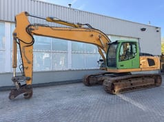 2010 Liebherr R926 LC LITRONIC crawler excavator, side view