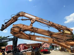 1992 Nobas UB1236 demolition excavator boom detail