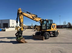 2019 Caterpillar M315F wheel excavator, side profile view 2019 Caterpillar M315F wheel excavator, side profile view
