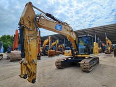 2019 Caterpillar 320-07B crawler excavator, front three-quarter view