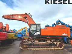 2020 Hitachi Zaxis 890 LCH-6 crawler excavator, side view 2020 Hitachi Zaxis 890 LCH-6 crawler excavator, side view