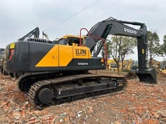 Volvo EC290 crawler excavator, rear three-quarter view