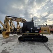 2018 Caterpillar 320D2 L crawler excavator, side profile view 2018 Caterpillar 320D2 L crawler excavator, side profile view