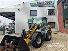 2004 Kramer 380 mini excavator, front three-quarter view 2004 Kramer 380 mini excavator, front three-quarter view