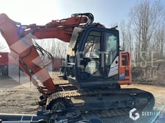 2018 Hitachi ZAXIS 135 US crawler excavator, side view