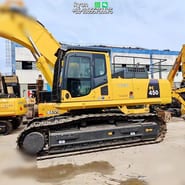 2019 Komatsu PC450-8 crawler excavator side view