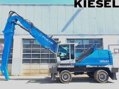 2012 Fuchs MHL350E FQC material handler, side profile view 2012 Fuchs MHL350E FQC material handler, side profile view