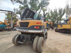 2016 Volvo LG670BM wheel excavator, rear view