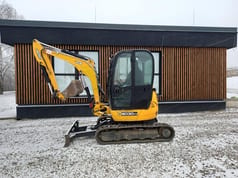 2017 JCB 8030 ZTS mini excavator, side view 2017 JCB 8030 ZTS mini excavator, side view