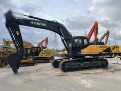 2019 Hyundai R300LC-9T crawler excavator, side view 2019 Hyundai R300LC-9T crawler excavator, side view