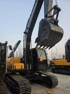 2023 Hyundai R220LC-9S crawler excavator, front three-quarter view 2023 Hyundai R220LC-9S crawler excavator, front three-quarter view