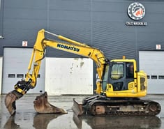 2014 Komatsu PC138 SU-10 crawler excavator, side view