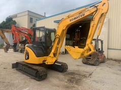 2023 Komatsu PC40 MR mini excavator, side view 2023 Komatsu PC40 MR mini excavator, side view