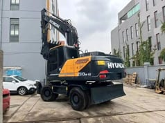 2023 Hyundai R210W-9T wheel excavator, rear three-quarter view 2023 Hyundai R210W-9T wheel excavator, rear three-quarter view