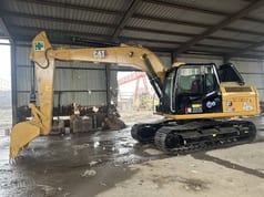 2020 Caterpillar 315D2 GC crawler excavator side view 2020 Caterpillar 315D2 GC crawler excavator side view