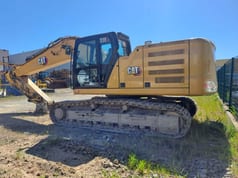 2021 Caterpillar 330 crawler excavator, side view 2021 Caterpillar 330 crawler excavator, side view
