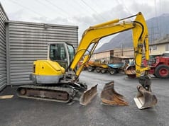 2009 IHI 80VX crawler excavator, side view
