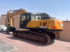 2020 Sany SY350 LC-9H crawler excavator, rear three-quarter view 2020 Sany SY350 LC-9H crawler excavator, rear three-quarter view