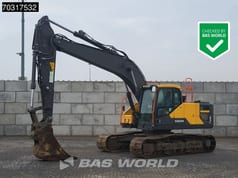 2021 Volvo EC220EL crawler excavator, side profile view 2021 Volvo EC220EL crawler excavator, side profile view