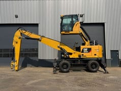 2019 Caterpillar MH3024 material handler, side view 2019 Caterpillar MH3024 material handler, side view