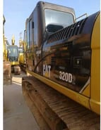 Pelle sur chenilles Caterpillar 320D2 de 2018, vue de côté