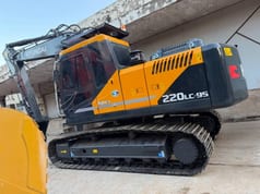 2025 Hyundai 220LC-9S crawler excavator, side view