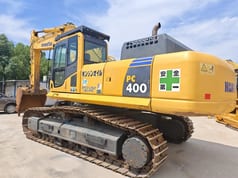 2020 Komatsu PC400-8 crawler excavator, rear three-quarter view 2020 Komatsu PC400-8 crawler excavator, rear three-quarter view