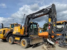 2019 Volvo EWR150E wheel excavator, side view