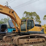 2018 Hyundai R385LC-9T crawler excavator side view